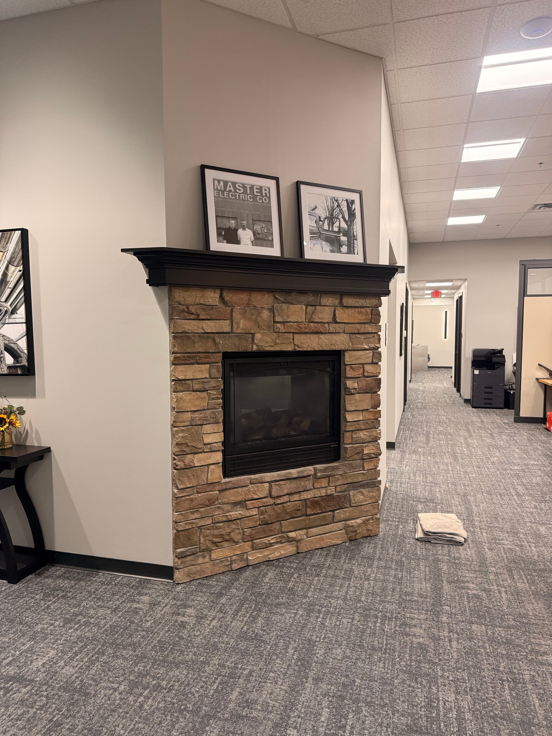 Gallery photos for Dark Stone Stain on Office Fireplaces That Actually Ties the Room Together: Image #2